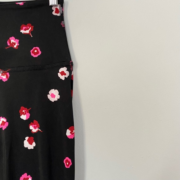Beyond Yoga x Kate Spade Falling Floral High Waist Bow Detail Leggings - Picture 3 of 11